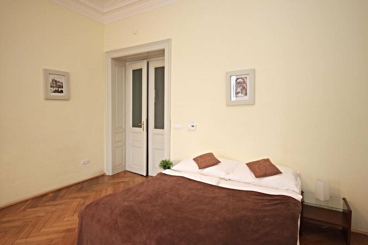 River View Residence Prag Eksteriør billede